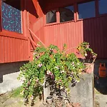 Gran Casa Cerca Del Terminal De Buses